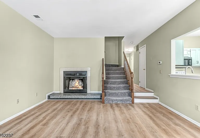 78 Academy Ct — Photo 4