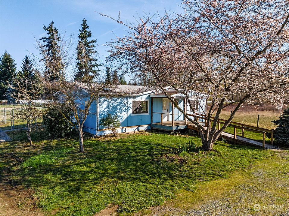 1st image of 43930 228th Avenue SE
