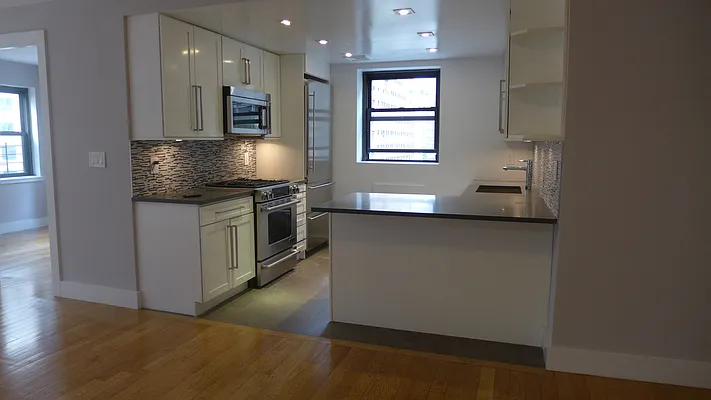 Rented by Stellar Management | media 3