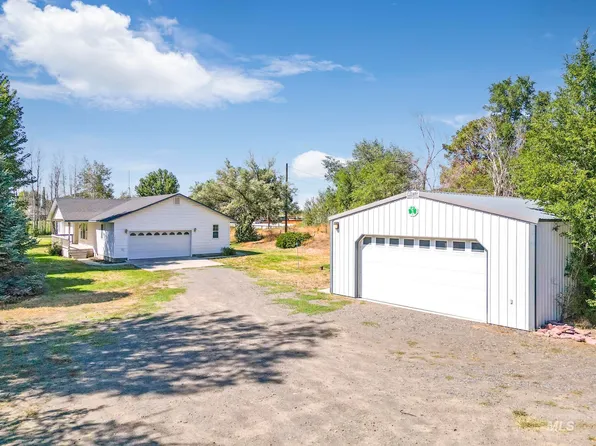 407 Golf Course Rd, Jerome, ID 83338