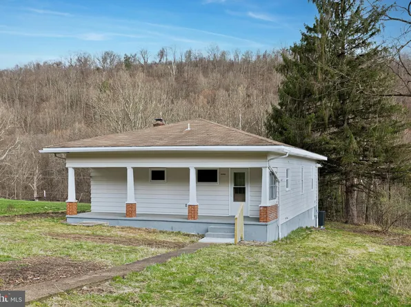 20524 Sunlight Dr SW, Lonaconing, MD 21539