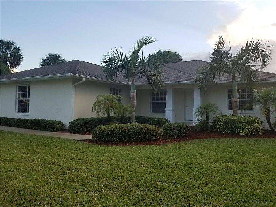 1st image of 7755 93rd Ct