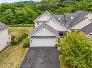 130 Westminster Dr, Pittsburgh, PA 15229