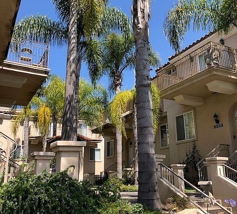 4th image of 2319 Arlington Ave