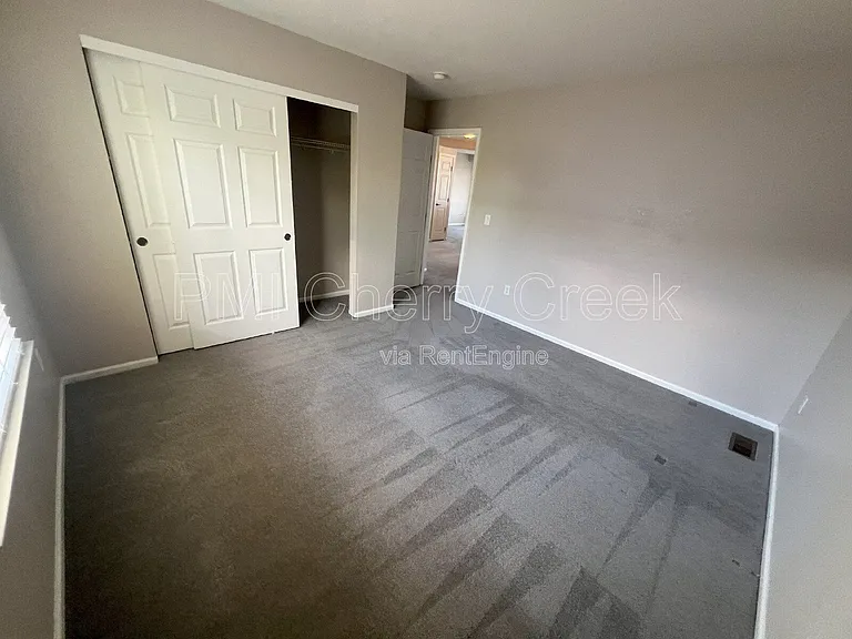 5420 Heatherton Ln — Photo 15