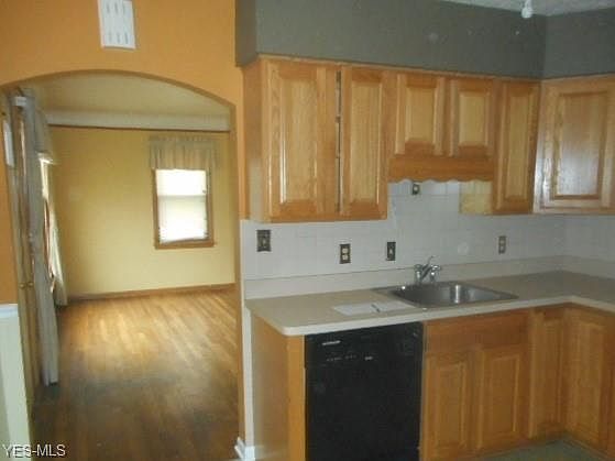 4th image of 30137 Robert St