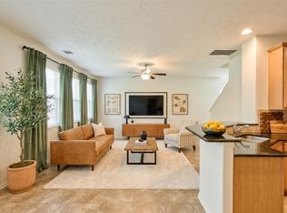 327 Bloomhill Pl, Magnolia, TX 77354