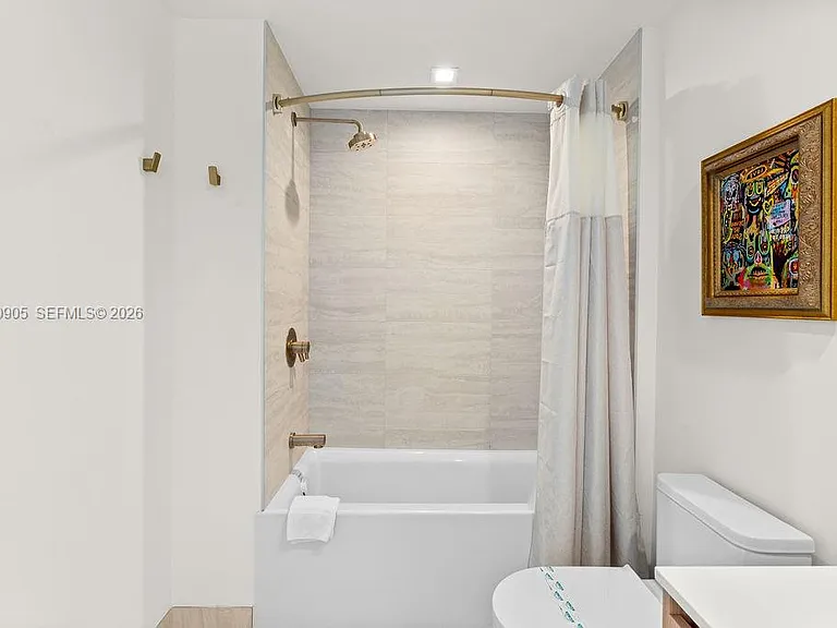 77 SE 5th St #1515 — Photo 24