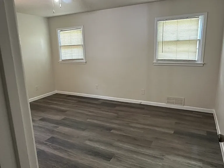 3607 45th St — Photo 11