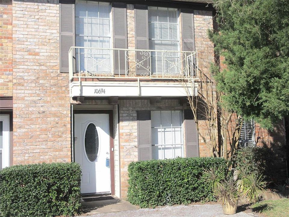 1st image of 10694 Hazelhurst Dr #8