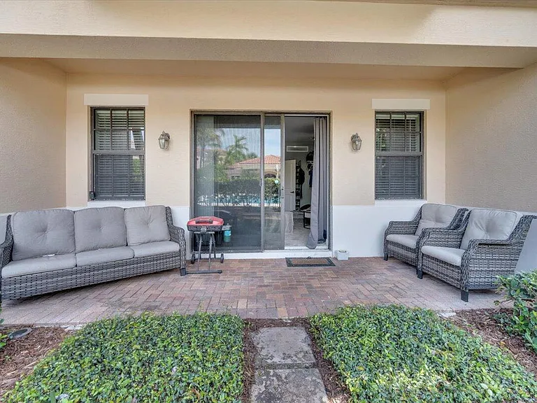 502 Del Sol Cir — Photo 37