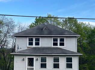 589 Lily Lake Rd, Wapwallopen, PA 18660