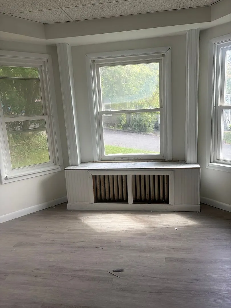 39 Phillips St Amsterdam NY 12010 — Photo 2