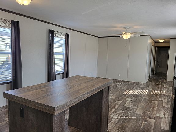4th image of 38000 Le Chateau Blvd #423