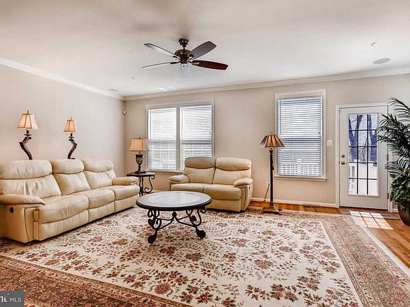 3rd image of 1449 Livingston Sq