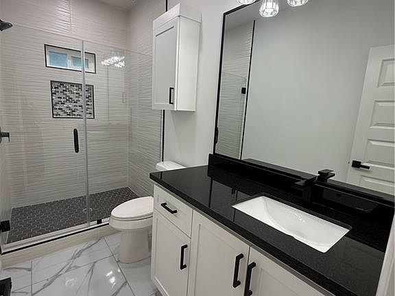 5th image of 1215 Rosewood Ln #2
