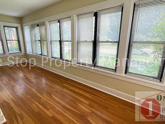 3rd image of 3558 Pennsylvania Ave #A
