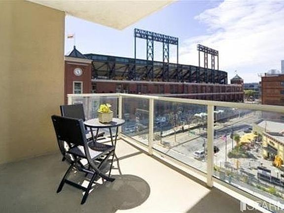 5th image of 88 King St Unit 406