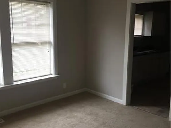 828 Oak St, Bessemer City, NC 28016