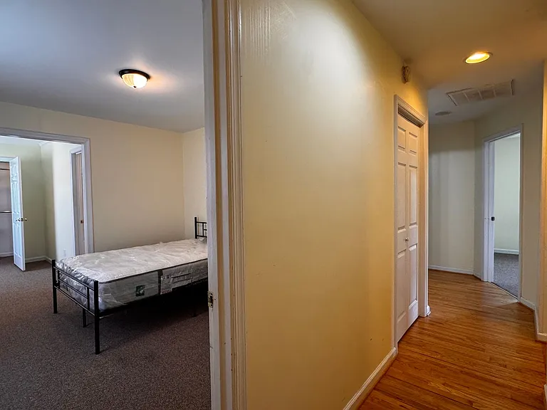 111 Montpelier St — Photo 22