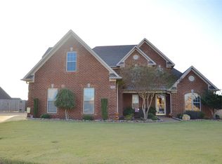 136 Arbor Oaks Cv, Medina, TN 38355