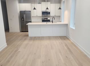 3219 N Elston Ave #2, Chicago, IL 60618
