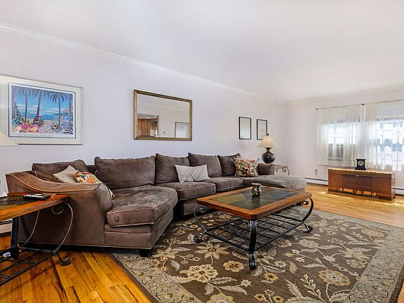 3rd image of 3074 Wharton Dr