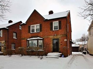 4194 Bushnell Rd, University Heights, OH 44118