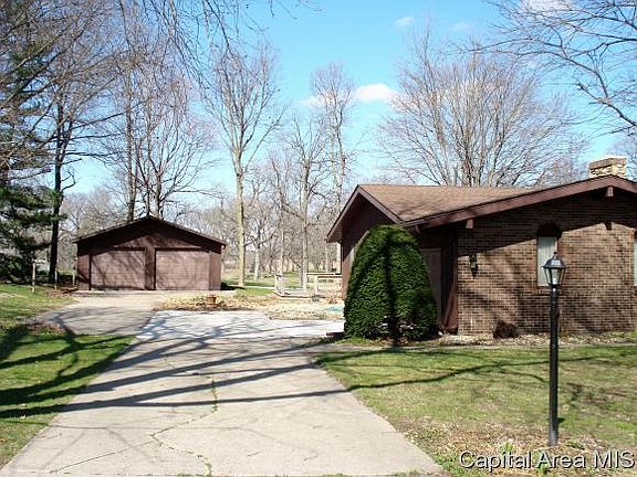 4th image of 605 Knollcrest Dr