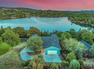 16940 Knollview Dr, Hidden Valley Lake, CA 95467