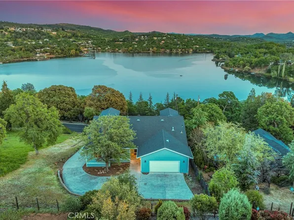 16940 Knollview Dr, Hidden Valley Lake, CA 95467