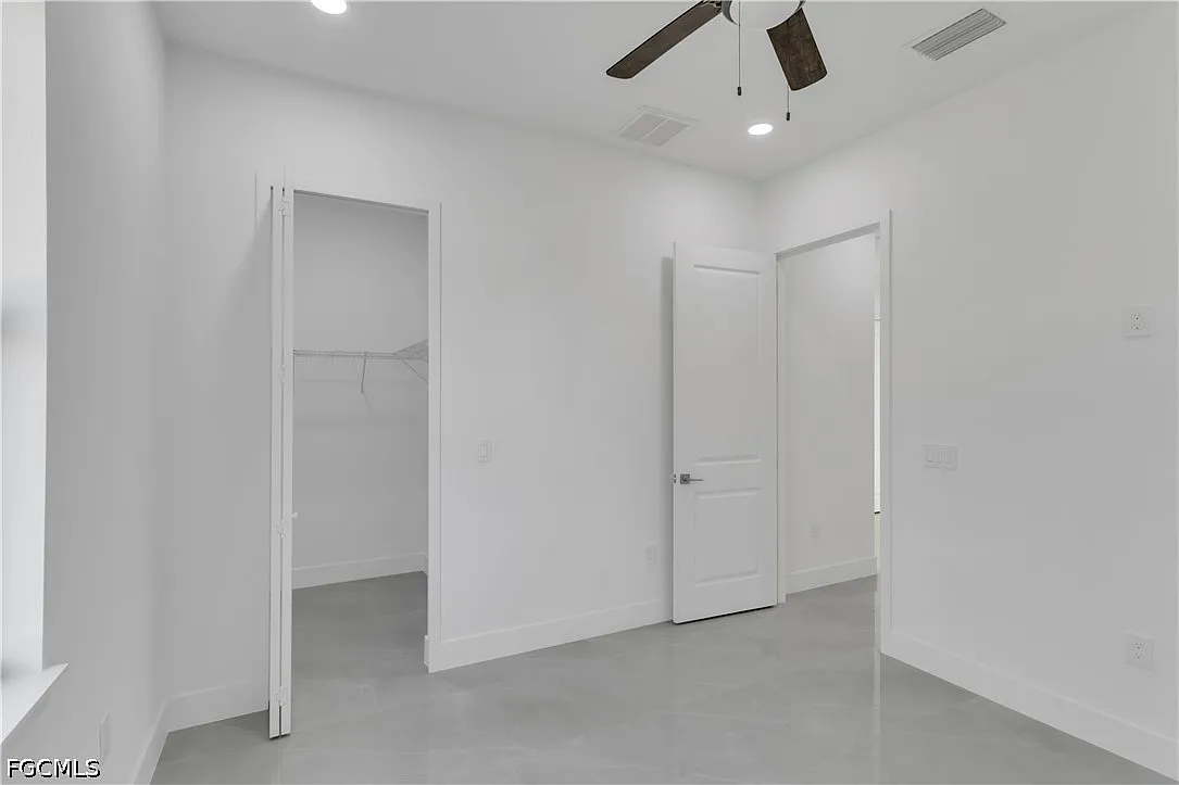 4 bed, 2.5 bath, 1885 sqft, $2,700 — Photo 2