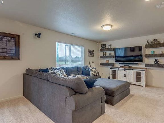 5th image of 11619 NE 131st Pl