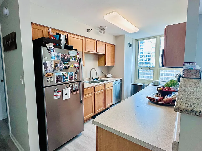 345 N La Salle Dr #2206 — Photo 14