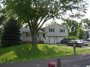 5312 NE Indian Creek Rd, Topeka, KS 66617