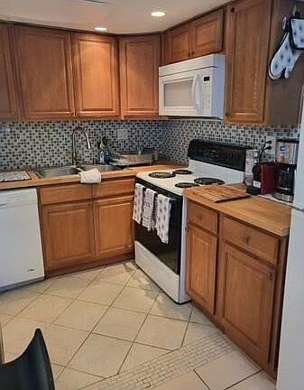 3rd image of 3220 NE 10th Street #2