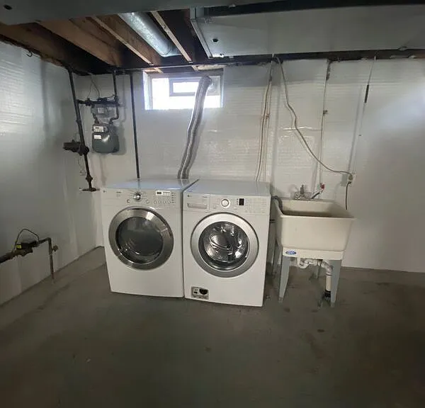 1537 Chandler Ave — Photo 10