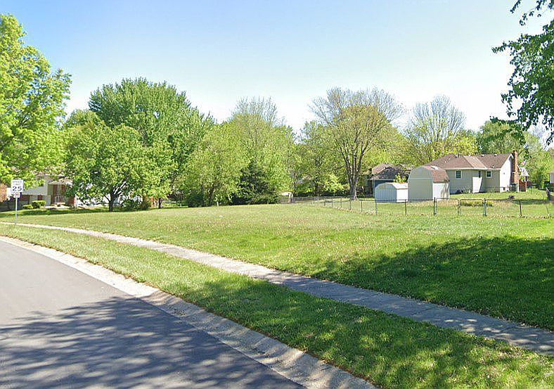 2nd image of Bel Ray Blvd