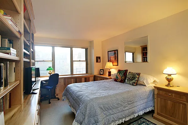 Sold by Corcoran | media 15