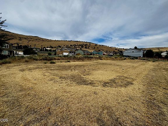 4th image of 866 Westview Dr