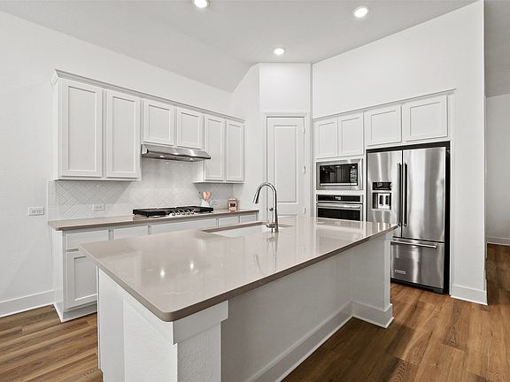 5th image of 4297 Sanctuary Dr