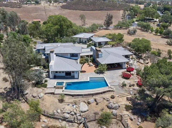 20391 Rancho Villa Rd, Ramona, CA 92065