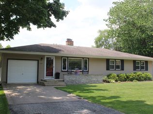 105 N Turner Dr, Mahomet, IL