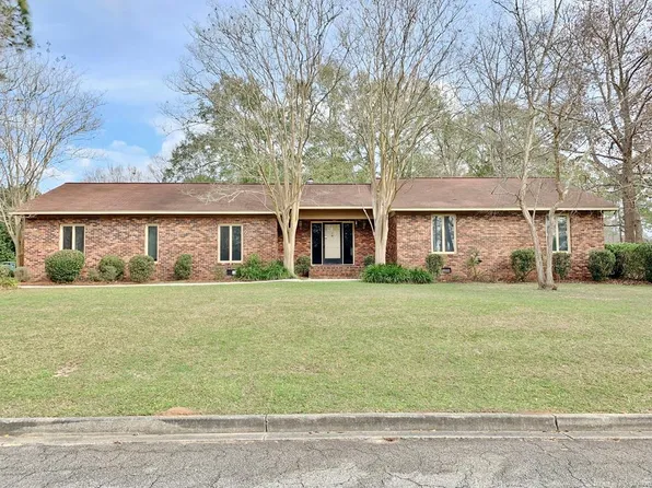 2605 Lakewood Dr, Valdosta, GA 31602