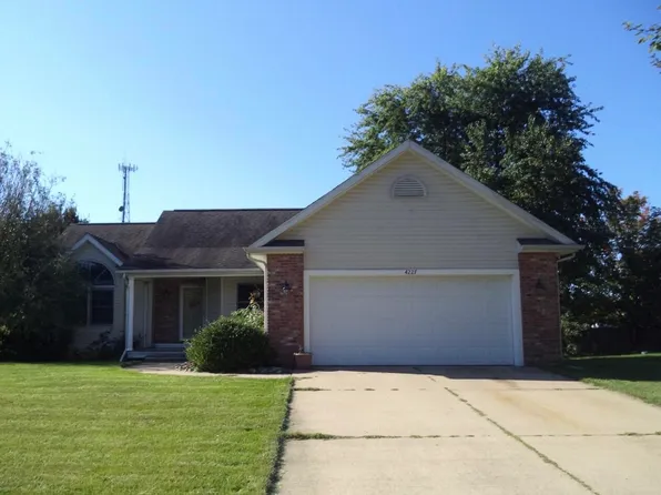 4227 Londonderry Ave, Kalamazoo, MI 49006