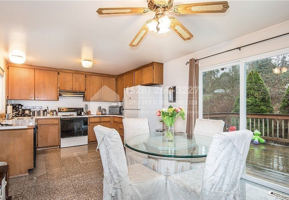 21210 Poplar Way Lynnwood WA Zillow