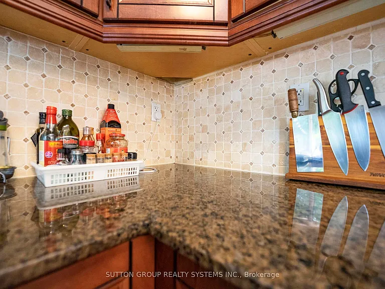 72 Glenridge Rd — Photo 12