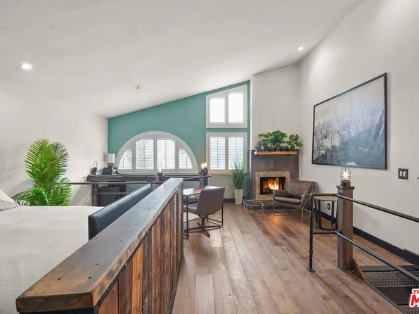 10926 Bluffside Dr Unit 3, Studio City, CA 91604