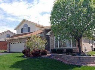 22985 Greenfield Blvd, Richton Park, IL 60471