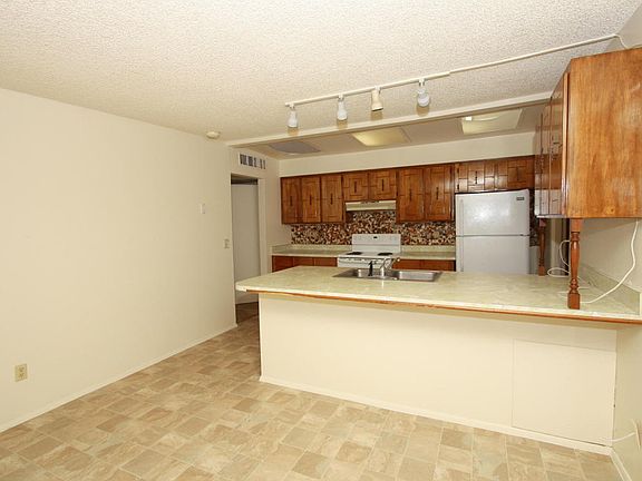 3rd image of 9235 E Calle Kuehn